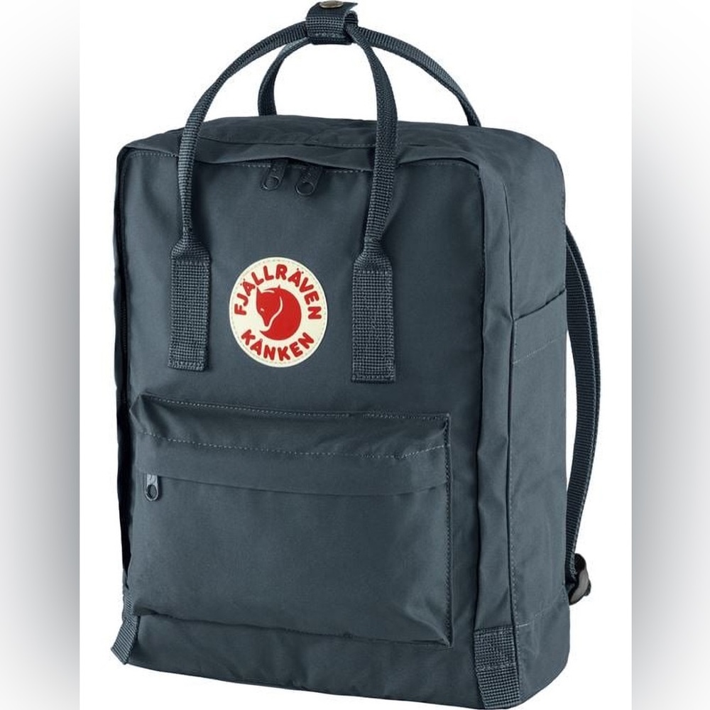 FJALLRAVEN Kånken Backpack | Navy Blue | One Size.